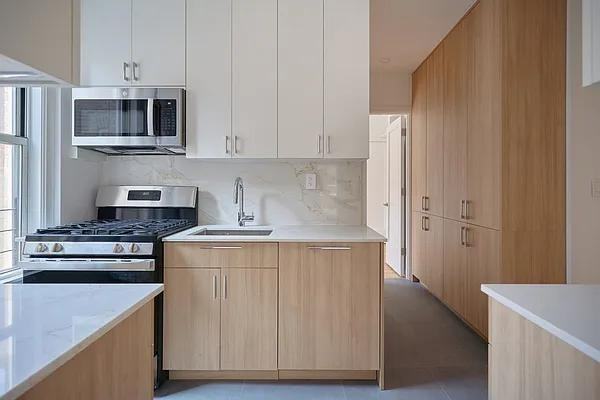 Hicks St #5B - Photo 3 of 20