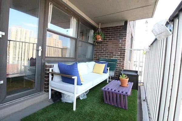 W 90th St #19E - Photo 2 of 11