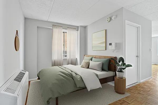 E 64th St #10A - Photo 3 of 20