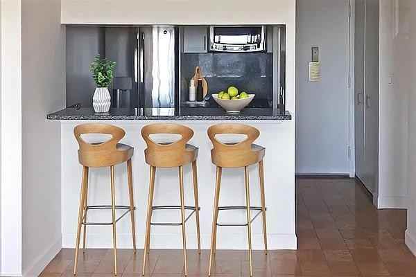 York Ave #32D - Photo 2 of 7