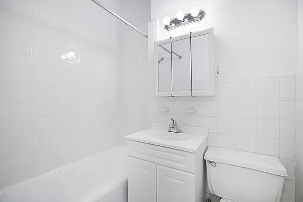 W 71st St #7N - Photo 4 of 11