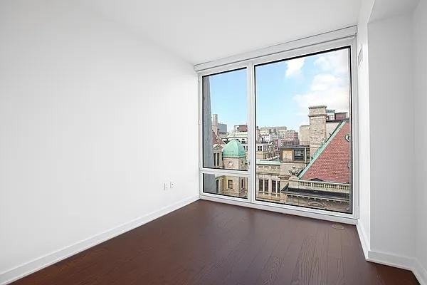 W 113th St #1428 - Photo 2 of 20