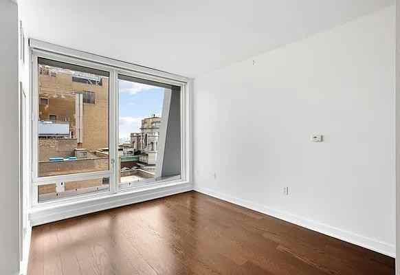 W 113th St #1505 - Photo 3 of 20