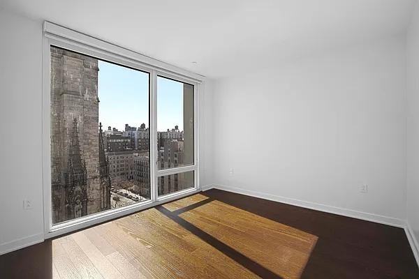 W 113th St #1026 - Photo 5 of 20