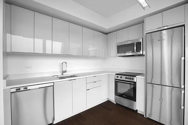 W 113th St #1429 - Photo 5 of 20