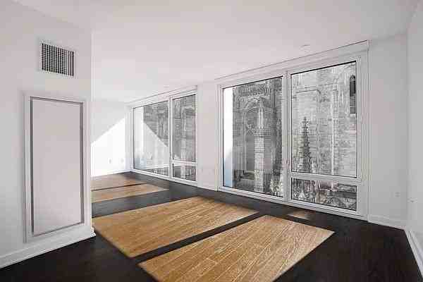 W 113th St #1426 - Photo 3 of 20