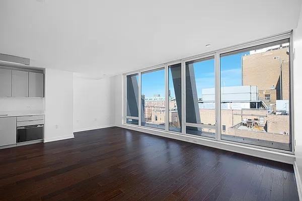 W 113th St #1604 - Photo 4 of 20