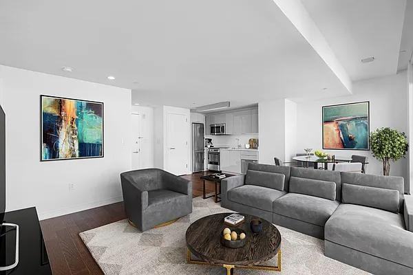 W 113th St #1604 - Photo 5 of 20