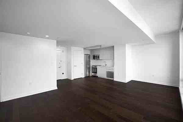 W 113th St #1604 - Photo 6 of 20