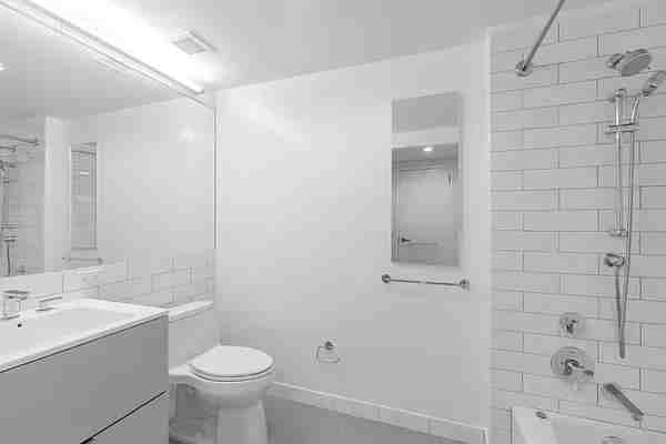 W 113th St #905 - Photo 5 of 20