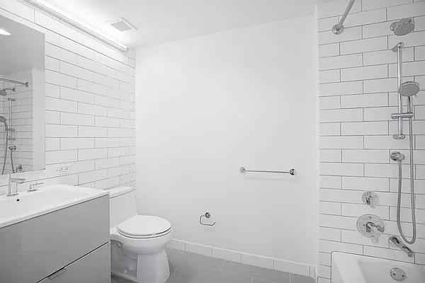 W 113th St #1502 - Photo 4 of 20