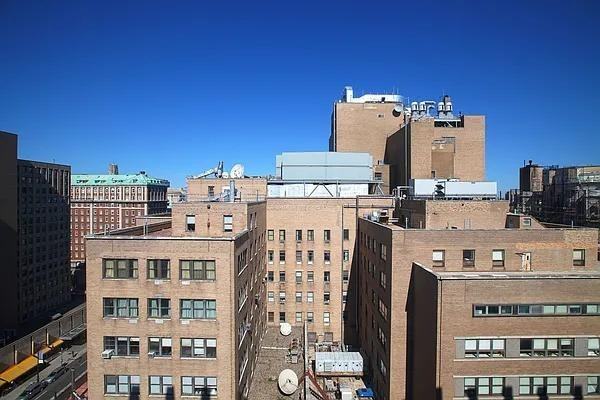 W 113th St #1502 - Photo 5 of 20