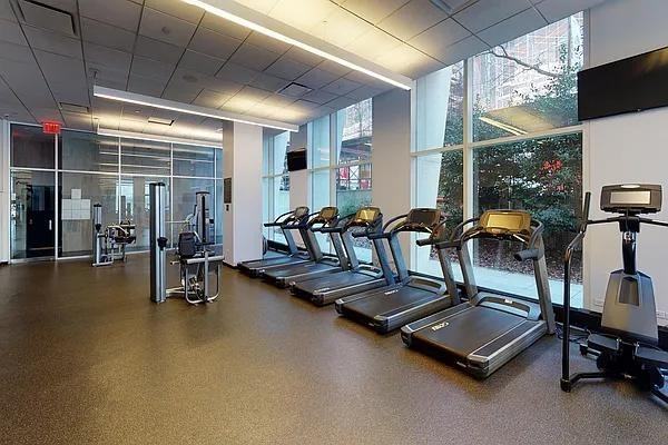 W 113th St #1612 - Photo 7 of 19