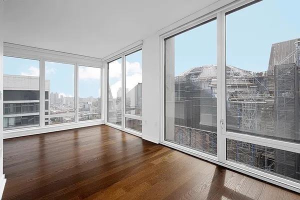 W 113th St #1610 - Photo 2 of 20