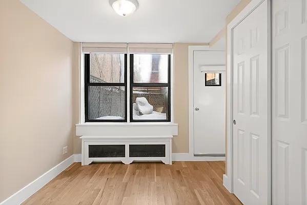 E 85th St #LF - Photo 5 of 20