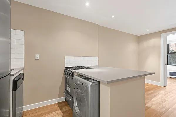 E 85th St #LF - Photo 7 of 20