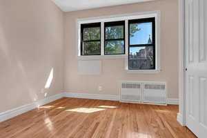 featured image of E 85th St #3B