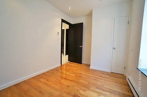 W 108th St #36 - Photo 4 of 13