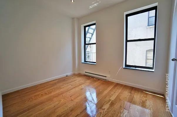 W 108th St #36 - Photo 5 of 13