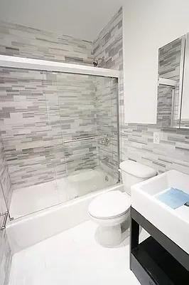 W 108th St #31 - Photo 6 of 13