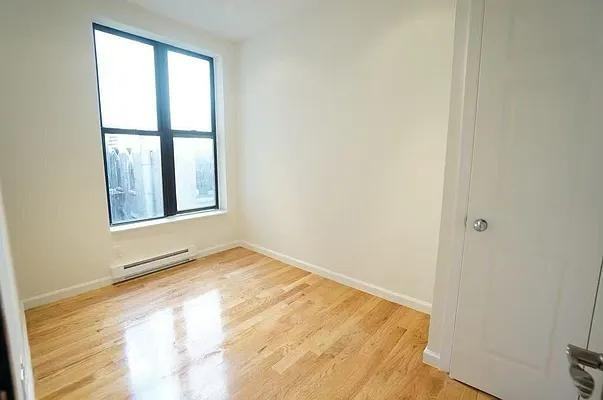 W 108th St #68 - Photo 3 of 6