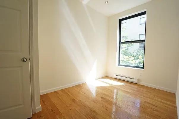 W 108th St #68 - Photo 4 of 6