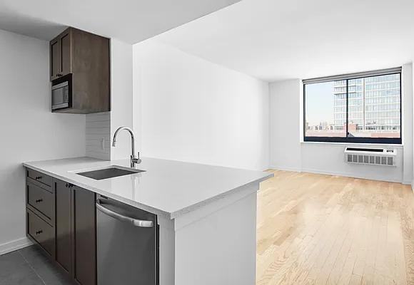 N 5th St #2MW - Photo 3 of 20