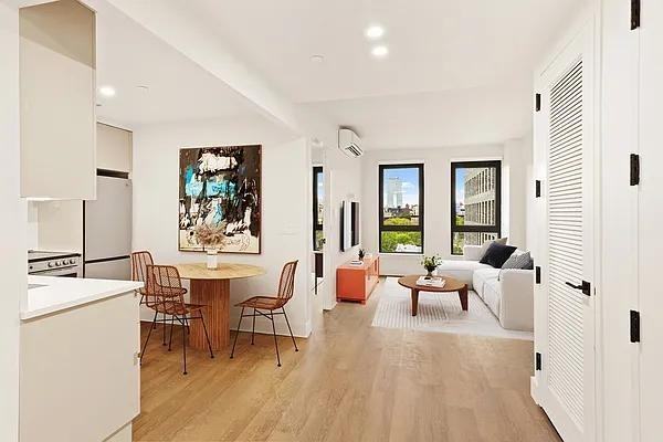 Hope St #412 - Photo 3 of 20