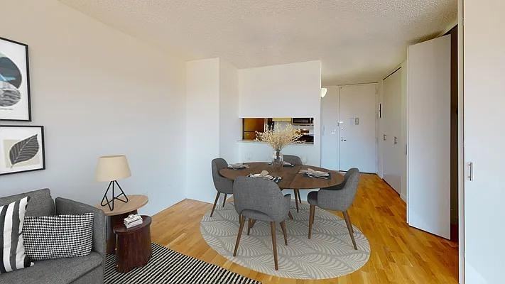 E 96th St #14S - Photo 2 of 20