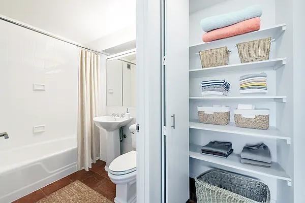 E 72nd St #16E - Photo 5 of 20