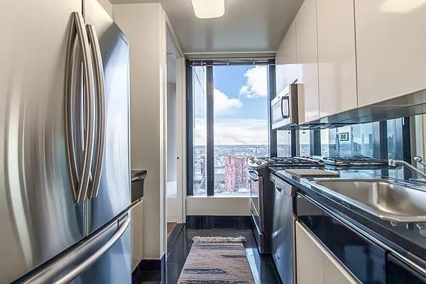 E 72nd St #16E - Photo 6 of 20