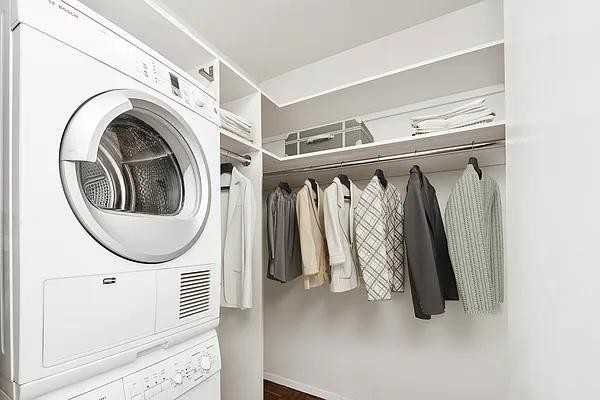 E 72nd St #22J - Photo 5 of 16