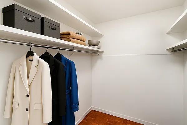 E 72nd St #9G - Photo 5 of 16