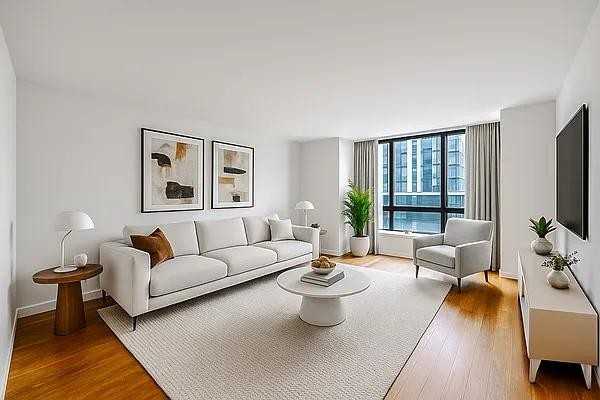 E 72nd St #16B - Photo 2 of 16