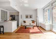 E 74th St #14F - Photo 2 of 4