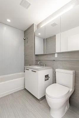 E 74th St #14F - Photo 4 of 20