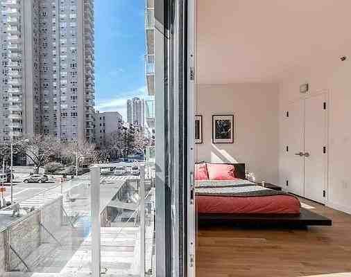 E 74th St #14F - Photo 5 of 20