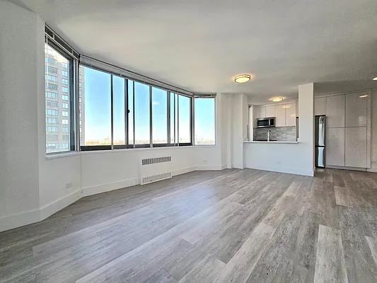 York Ave #34A - Photo 2 of 20