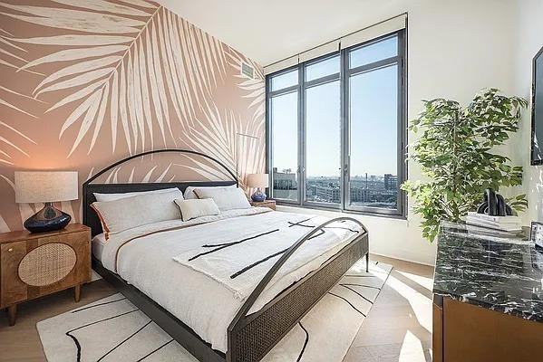 Court Sq #09C - Photo 4 of 19