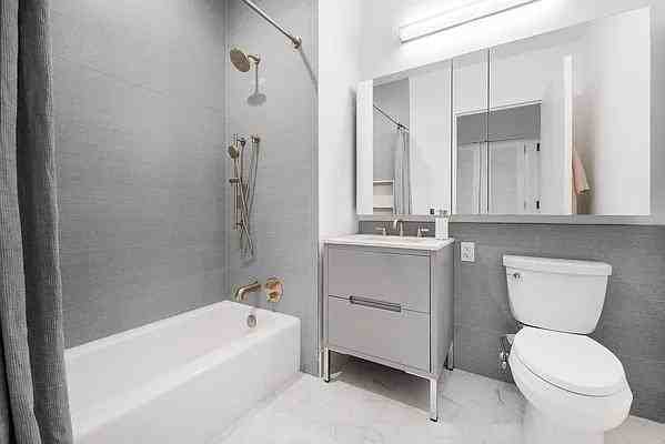 Court Sq #09C - Photo 6 of 19