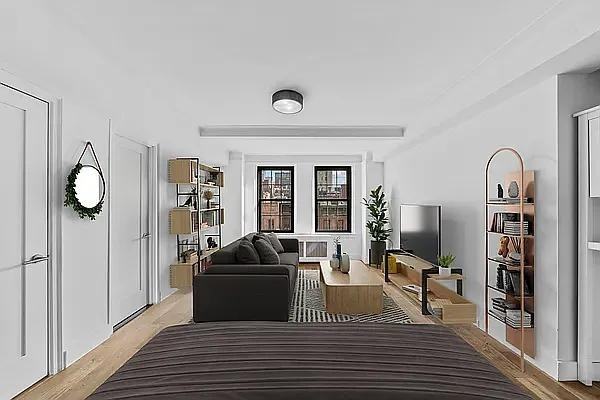 E 67th St #9D - Photo 7 of 9