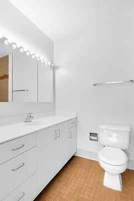 W 87th St #4H - Photo 5 of 20