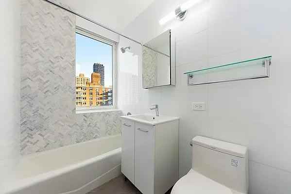 Riverside Blvd #1603 - Photo 5 of 19