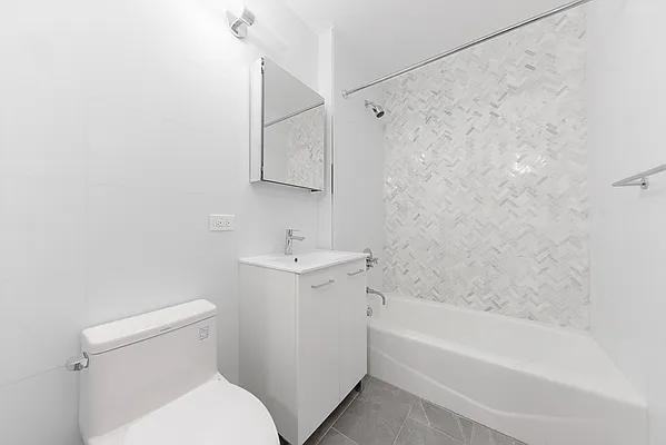 Riverside Blvd #627 - Photo 5 of 11