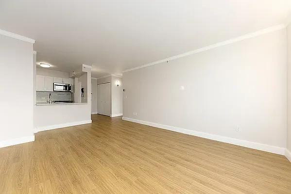 Riverside Blvd #1415 - Photo 2 of 14