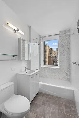 Riverside Blvd #1607 - Photo 2 of 18