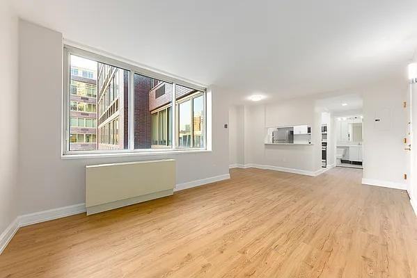 Riverside Blvd #1607 - Photo 7 of 18