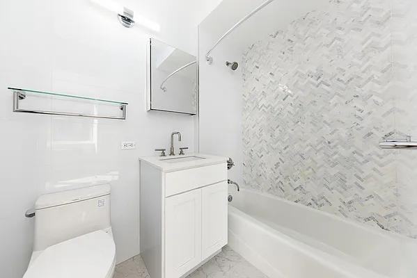 Riverside Blvd #925 - Photo 5 of 6