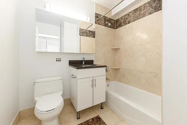 Riverside Blvd #321 - Photo 4 of 9