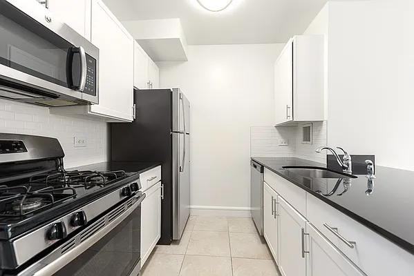 Riverside Blvd #321 - Photo 6 of 9